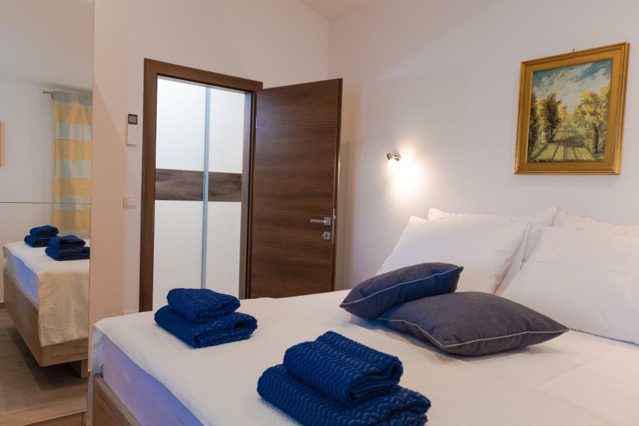 Kaštela Beachfront Apartments Don מראה חיצוני תמונה