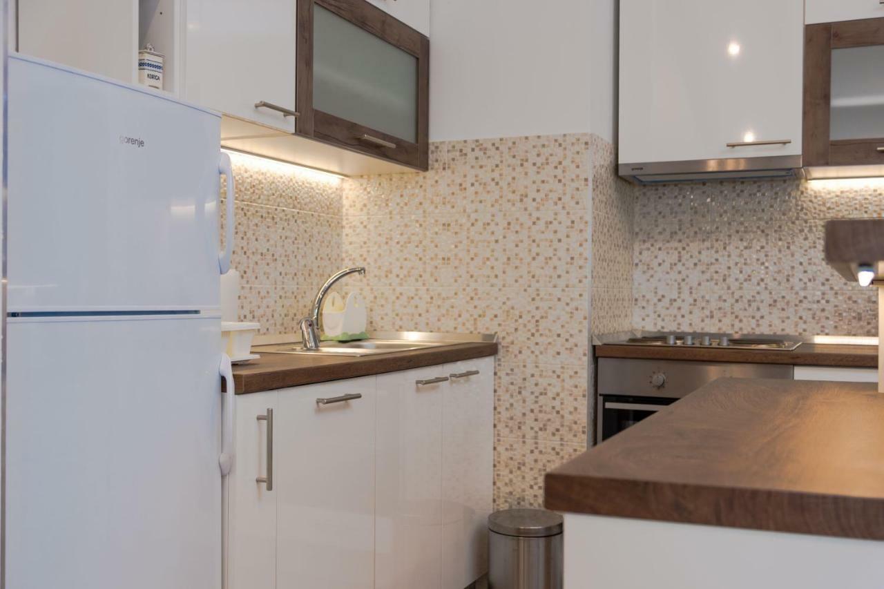 Kaštela Beachfront Apartments Don מראה חיצוני תמונה